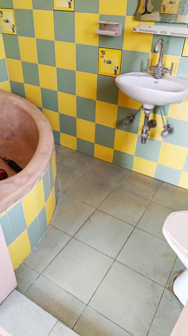 Unfurnished 2bhk in Maniram Dewan Rd, Kushal Nagar, Jyoti Nagar, Bamunimaidan, Guwahati, Assam, India for Rent